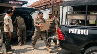 Dalam_Sepekan,_Satpol_PP_Indramayu_Sita_Lebih_dari_1_500_Botol_Mihol